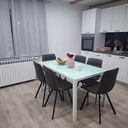 Sweet Dreams Apartment 1 วาราชดีน ภายนอก รูปภาพ